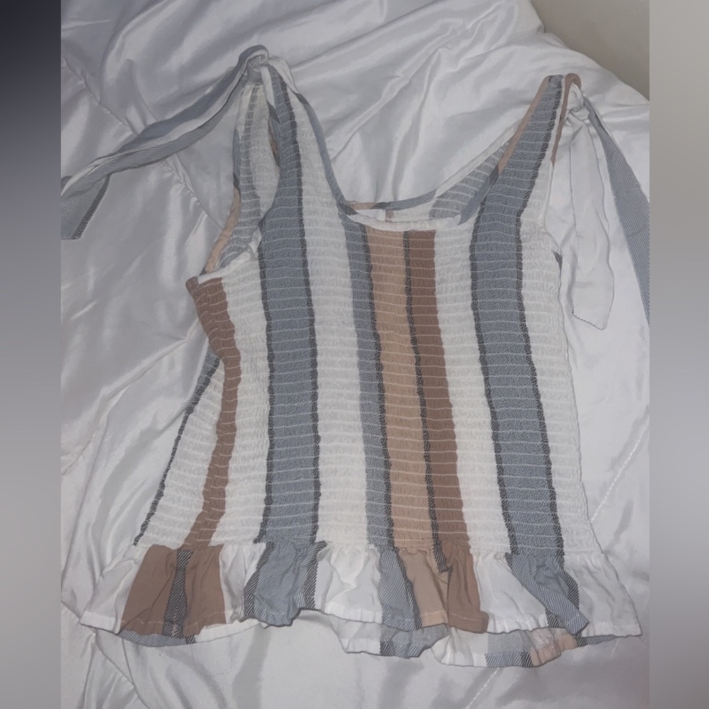 Smoked sleeveless top L